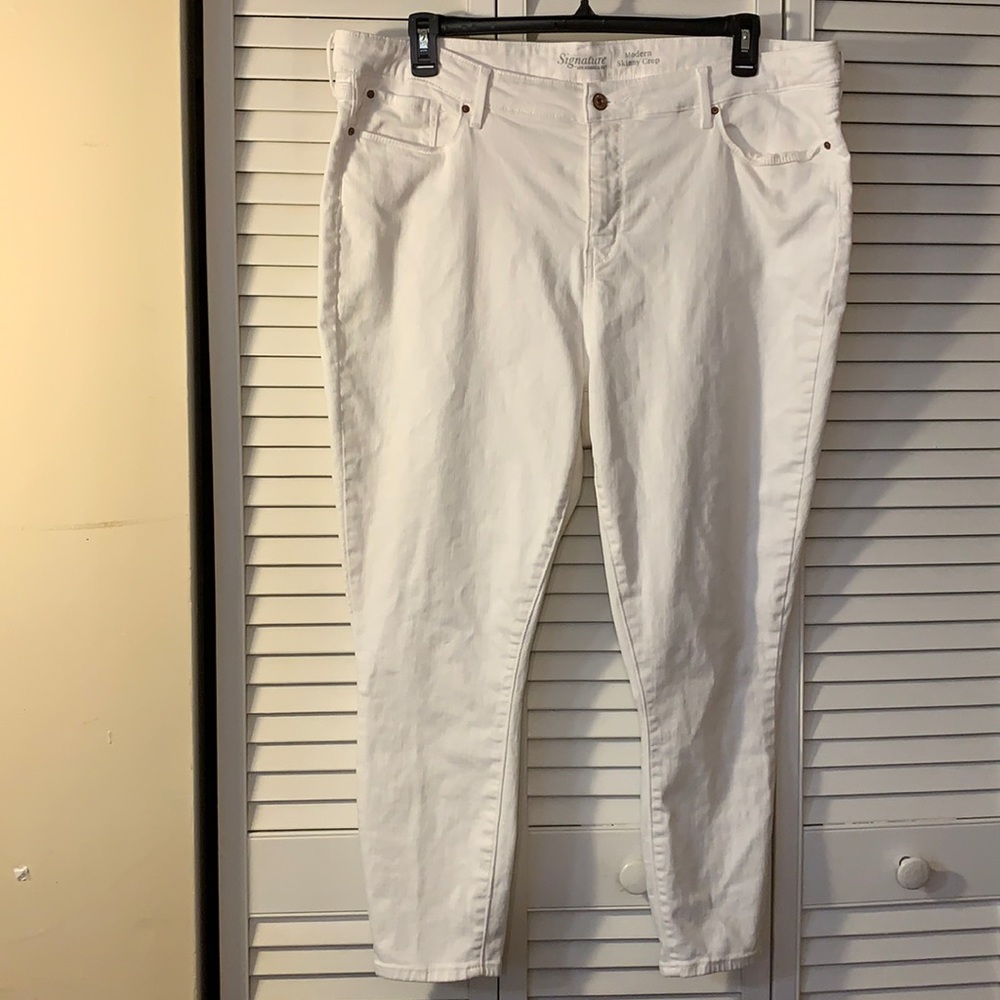 Size 22 Levi’s Skinny Crop Jeans